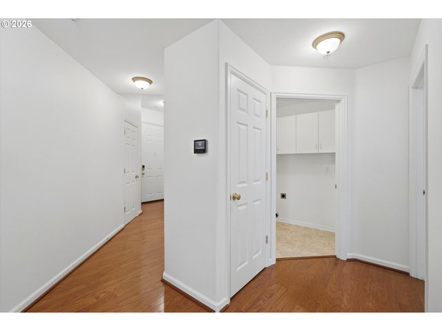 4884 Nw PROMENADE Ter 301, Portland, OR 97229