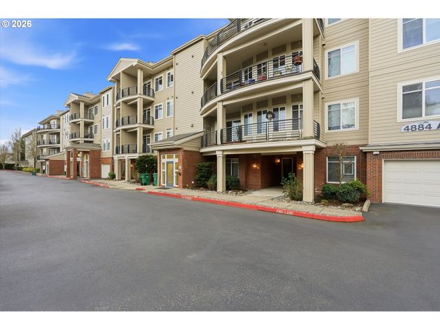 4884 Nw PROMENADE Ter 301, Portland, OR 97229