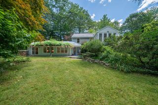 217 Hall Avenue, Henniker, NH 03242