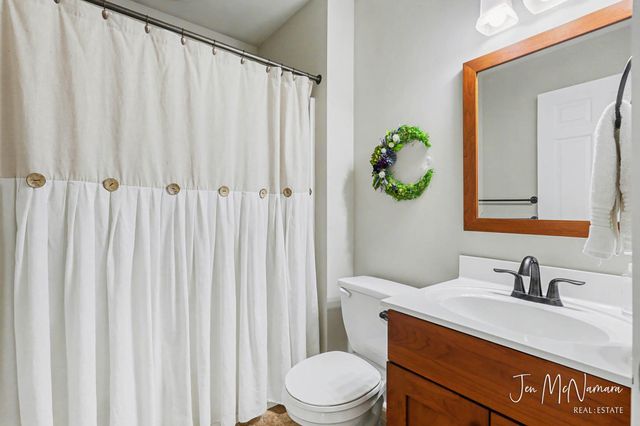 7245 Packer Drive NE, Belmont, MI 49306