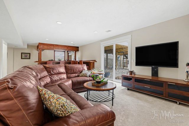 7245 Packer Drive NE, Belmont, MI 49306