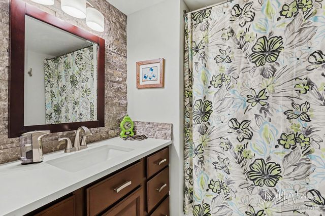 7245 Packer Drive NE, Belmont, MI 49306