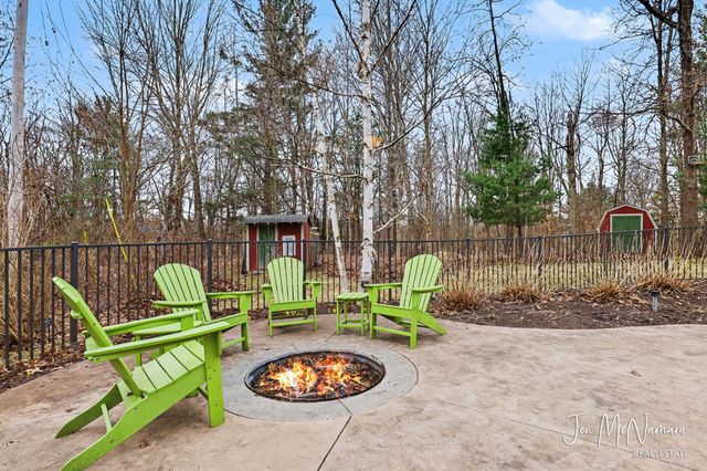 7245 Packer Drive NE, Belmont, MI 49306