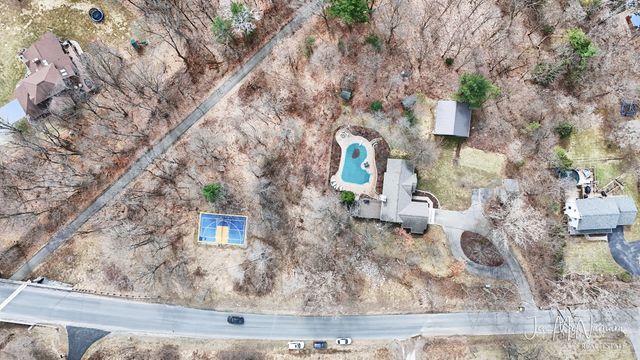 7245 Packer Drive NE, Belmont, MI 49306