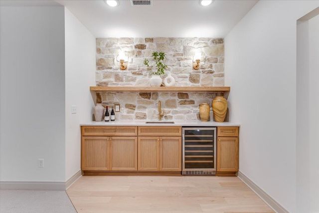 487 Birkdale, Wichita, KS 67230