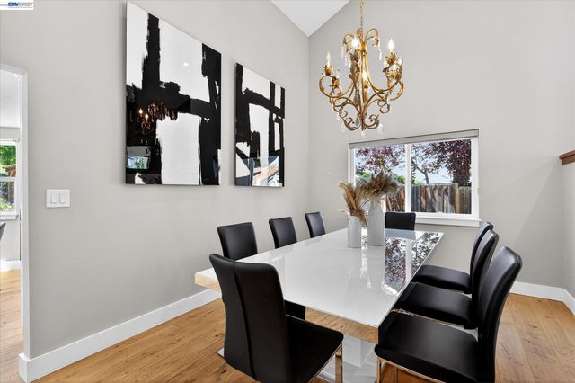 515 Burns Cir, San Ramon, CA 94583