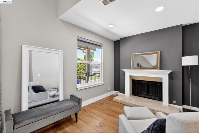 515 Burns Cir, San Ramon, CA 94583