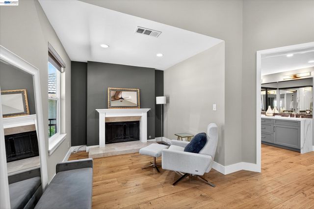 515 Burns Cir, San Ramon, CA 94583