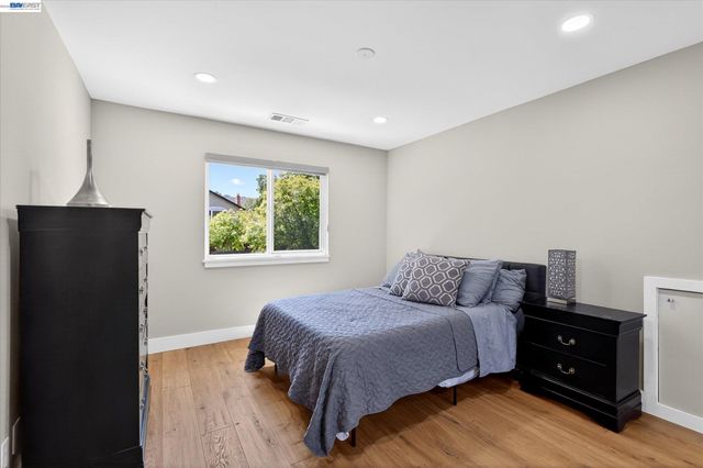 515 Burns Cir, San Ramon, CA 94583
