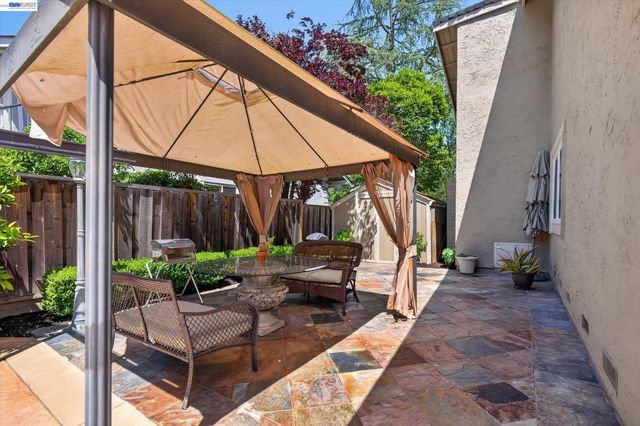 515 Burns Cir, San Ramon, CA 94583