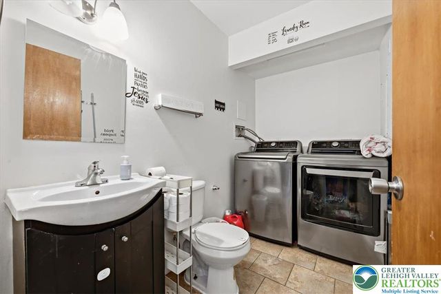 1220 South 8th Street, Allentown City, PA 18103