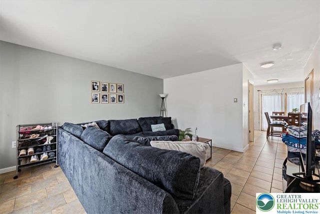 1220 South 8th Street, Allentown City, PA 18103