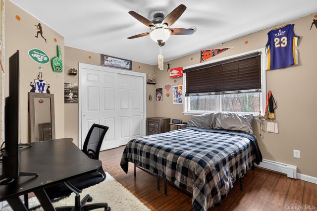 43 Greenwich Avenue, Central Valley, NY 10917