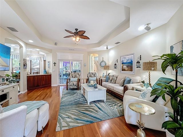 2044 84TH STREET CIRCLE NW, Bradenton, FL 34209