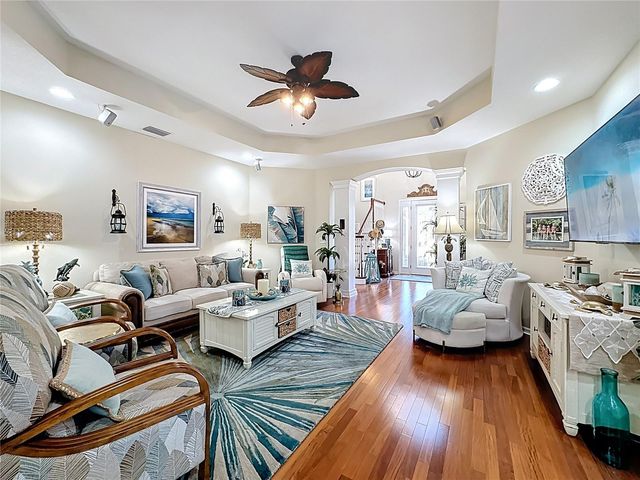 2044 84TH STREET CIRCLE NW, Bradenton, FL 34209