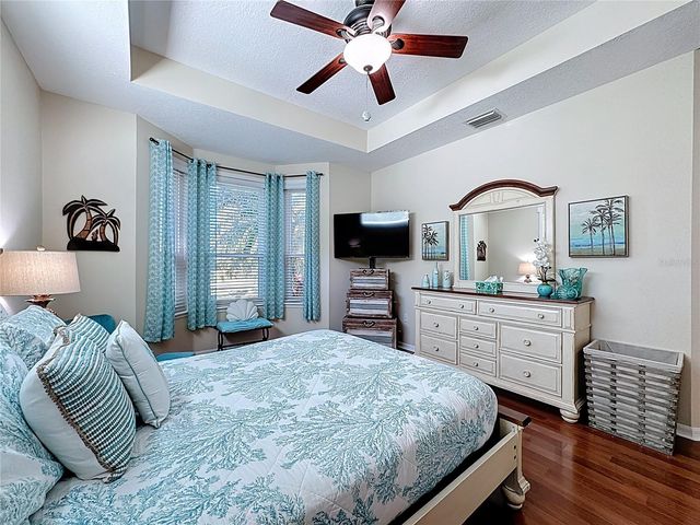 2044 84TH STREET CIRCLE NW, Bradenton, FL 34209