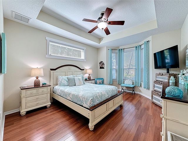 2044 84TH STREET CIRCLE NW, Bradenton, FL 34209