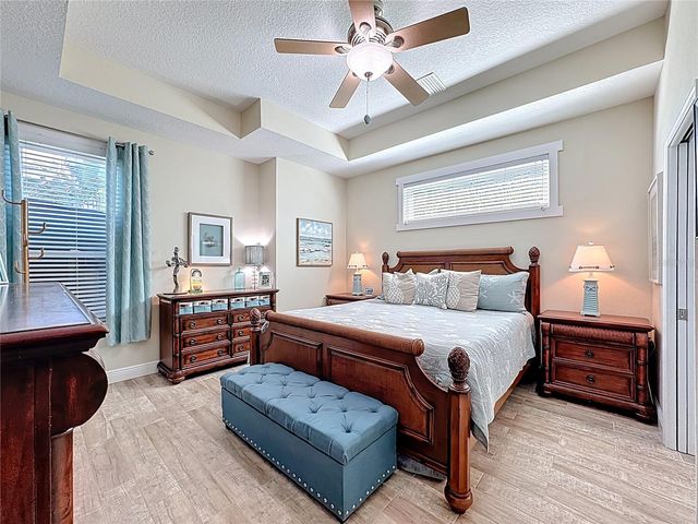 2044 84TH STREET CIRCLE NW, Bradenton, FL 34209