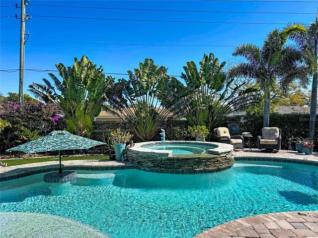 2044 84TH STREET CIRCLE NW, Bradenton, FL 34209