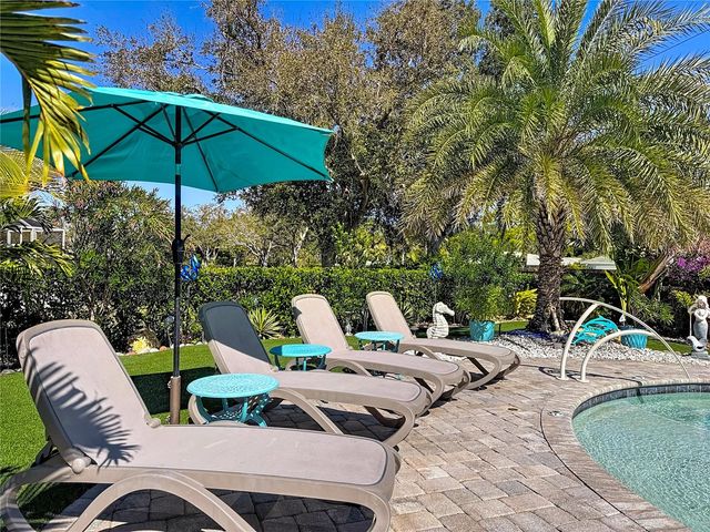 2044 84TH STREET CIRCLE NW, Bradenton, FL 34209