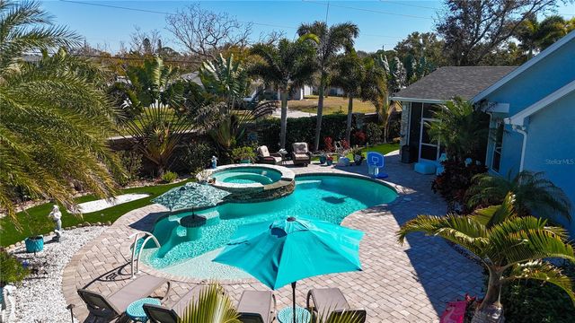 2044 84TH STREET CIRCLE NW, Bradenton, FL 34209