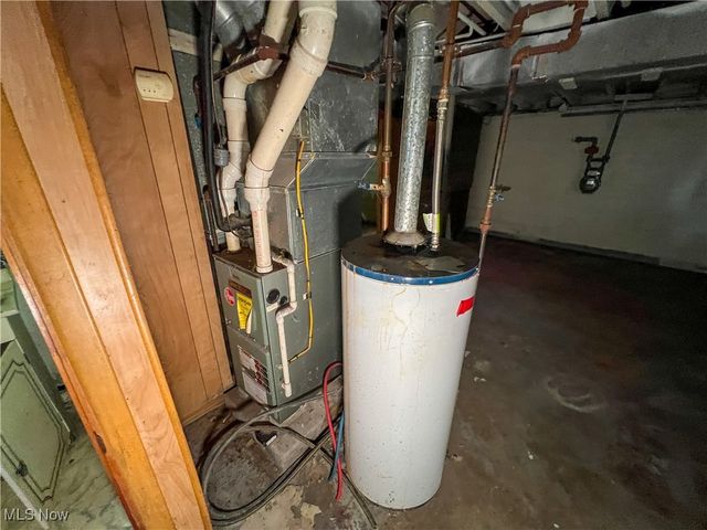 17 Sunset Drive, Martins Ferry, OH 43935