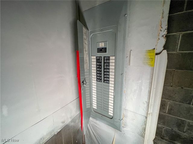 17 Sunset Drive, Martins Ferry, OH 43935