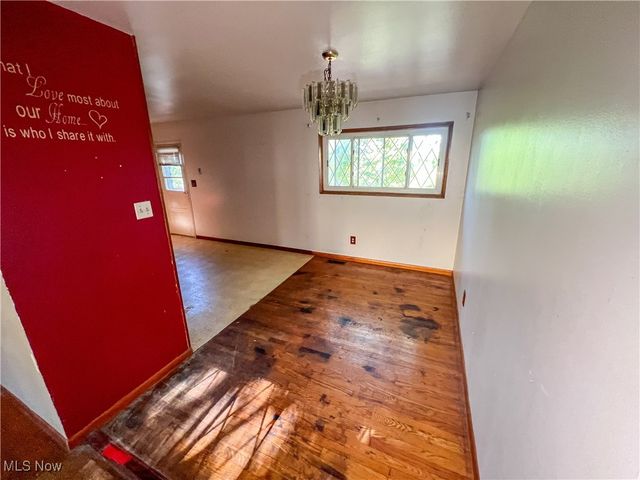 17 Sunset Drive, Martins Ferry, OH 43935