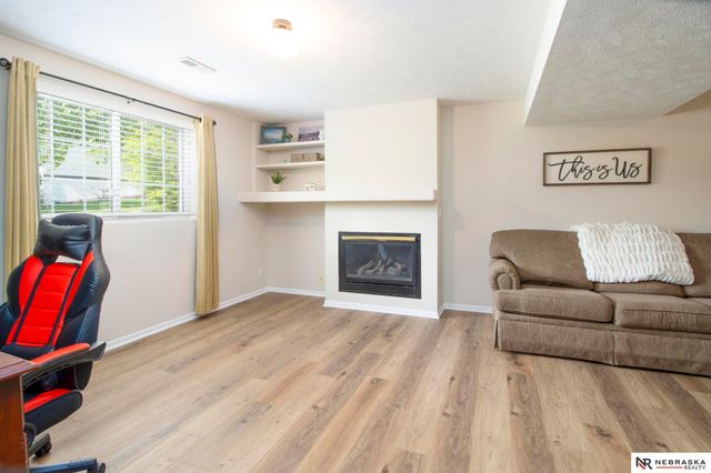 15504 Binney Street, Omaha, NE 68116