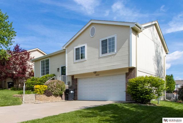 15504 Binney Street, Omaha, NE 68116