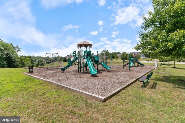 3227 HUNTSMAN DR, Huntingtown, MD 20639