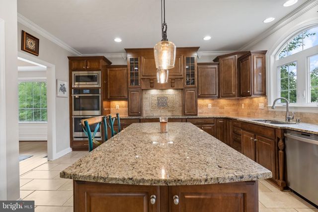 3227 HUNTSMAN DR, Huntingtown, MD 20639