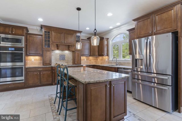 3227 HUNTSMAN DR, Huntingtown, MD 20639