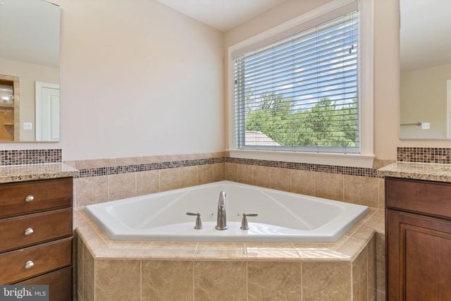 3227 HUNTSMAN DR, Huntingtown, MD 20639