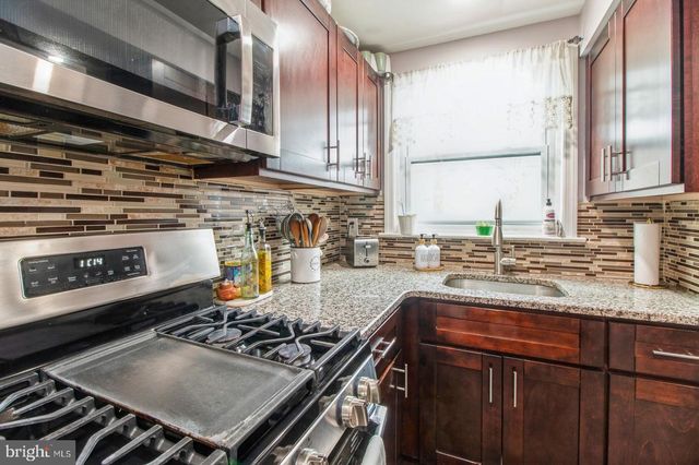 608 RARITAN ST, Camden, NJ 08105