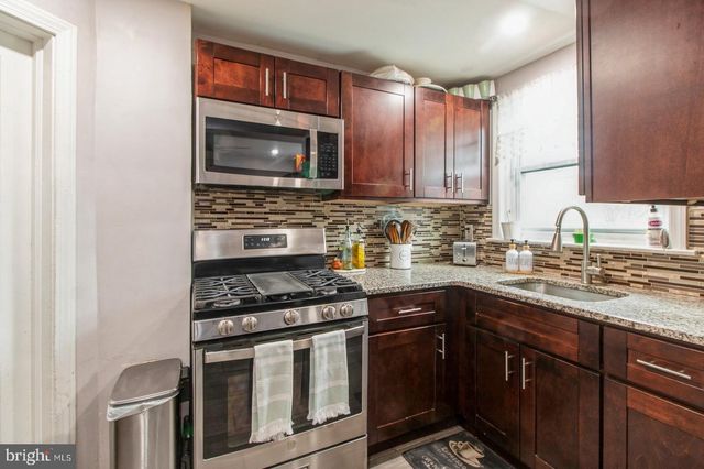 608 RARITAN ST, Camden, NJ 08105