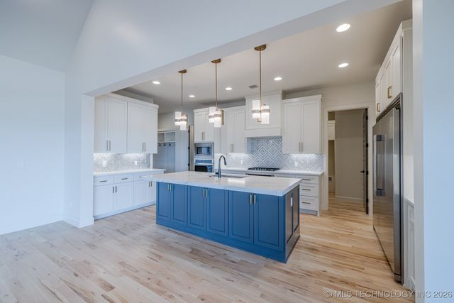 6621 E 153rd Street, Bixby, OK 74008