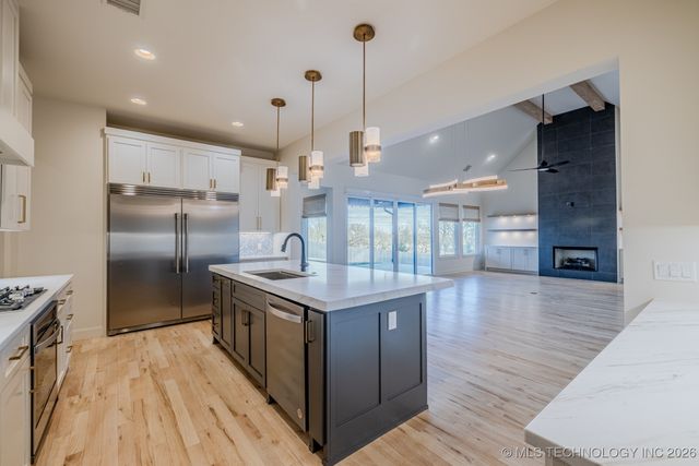 6621 E 153rd Street, Bixby, OK 74008