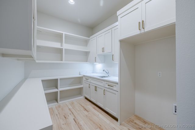 6621 E 153rd Street, Bixby, OK 74008