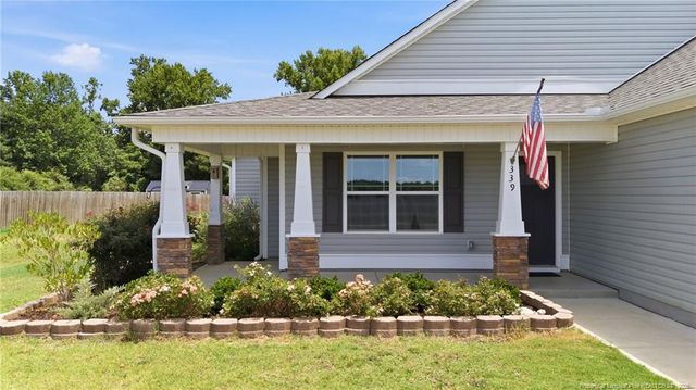 339 Sandcastle Lane, Four Oaks, NC 27524