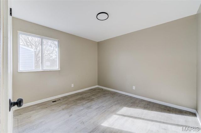 10417 Prince Drive, St Louis, MO 63136