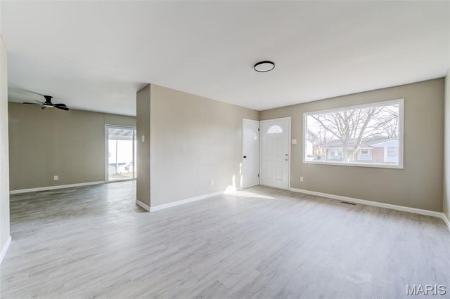 10417 Prince Drive, St Louis, MO 63136