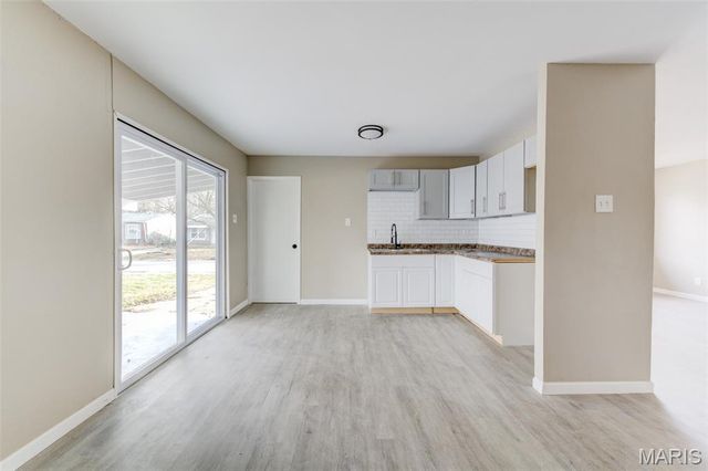 10417 Prince Drive, St Louis, MO 63136