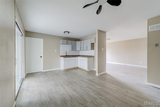 10417 Prince Drive, St Louis, MO 63136