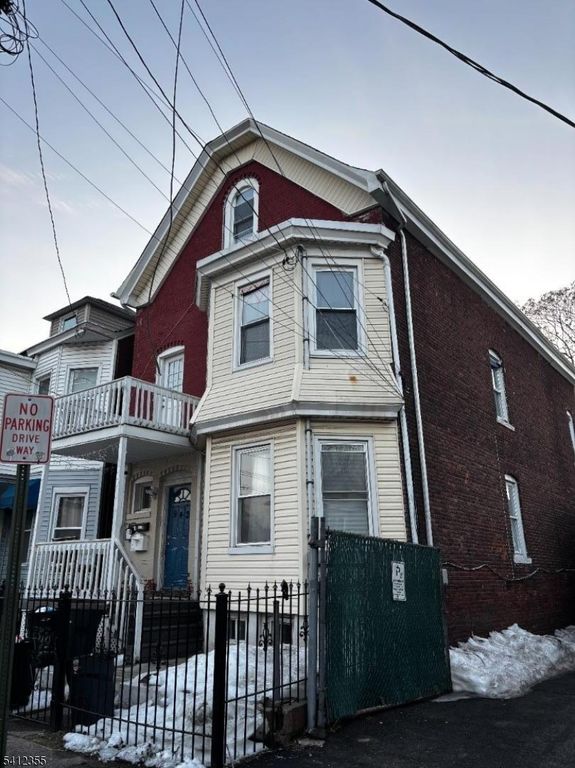 942 E 19Th St, Paterson City, NJ 07501 — exterior