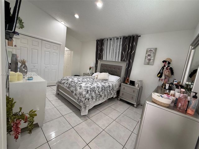 9940 SW 146th Court 1, Miami, FL 33186