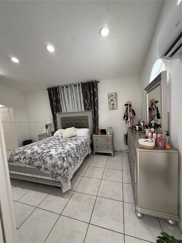 9940 SW 146th Court 1, Miami, FL 33186