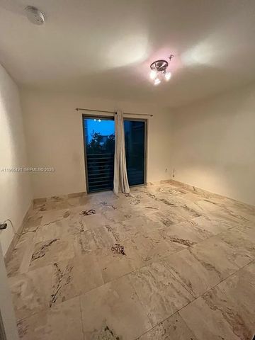 7744 Collins Ave 15, Miami Beach, FL 33141