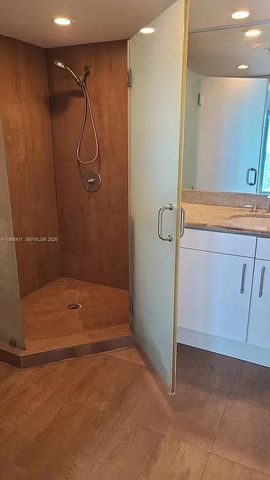 7744 Collins Ave 15, Miami Beach, FL 33141