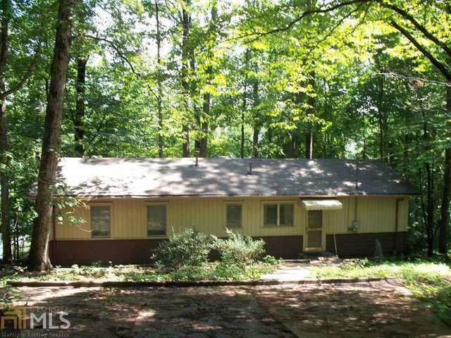 415 Riverbend